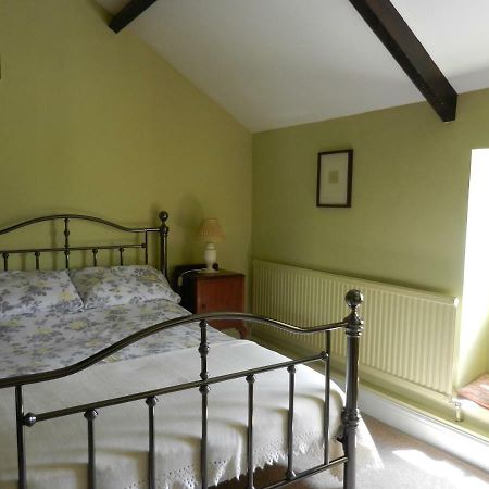 Cilwen Country House Bed And Breakfast Abernant Eksteriør bilde