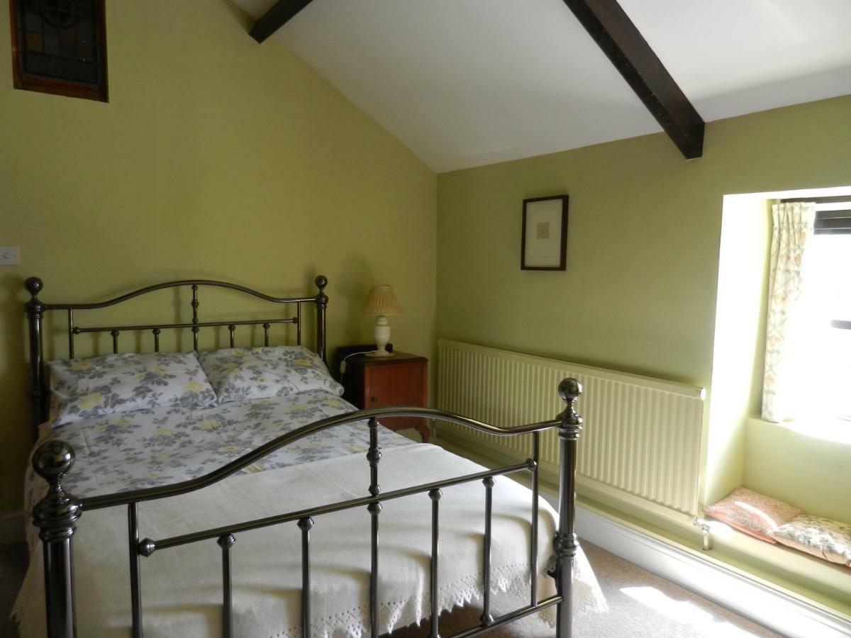 Cilwen Country House Bed And Breakfast Abernant Eksteriør bilde